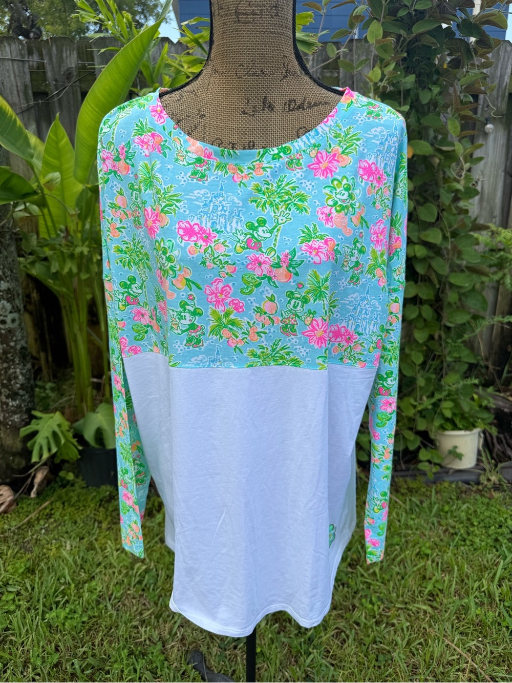 Lilly Pulitzer Finn tops size S- M- L- XL NWOT